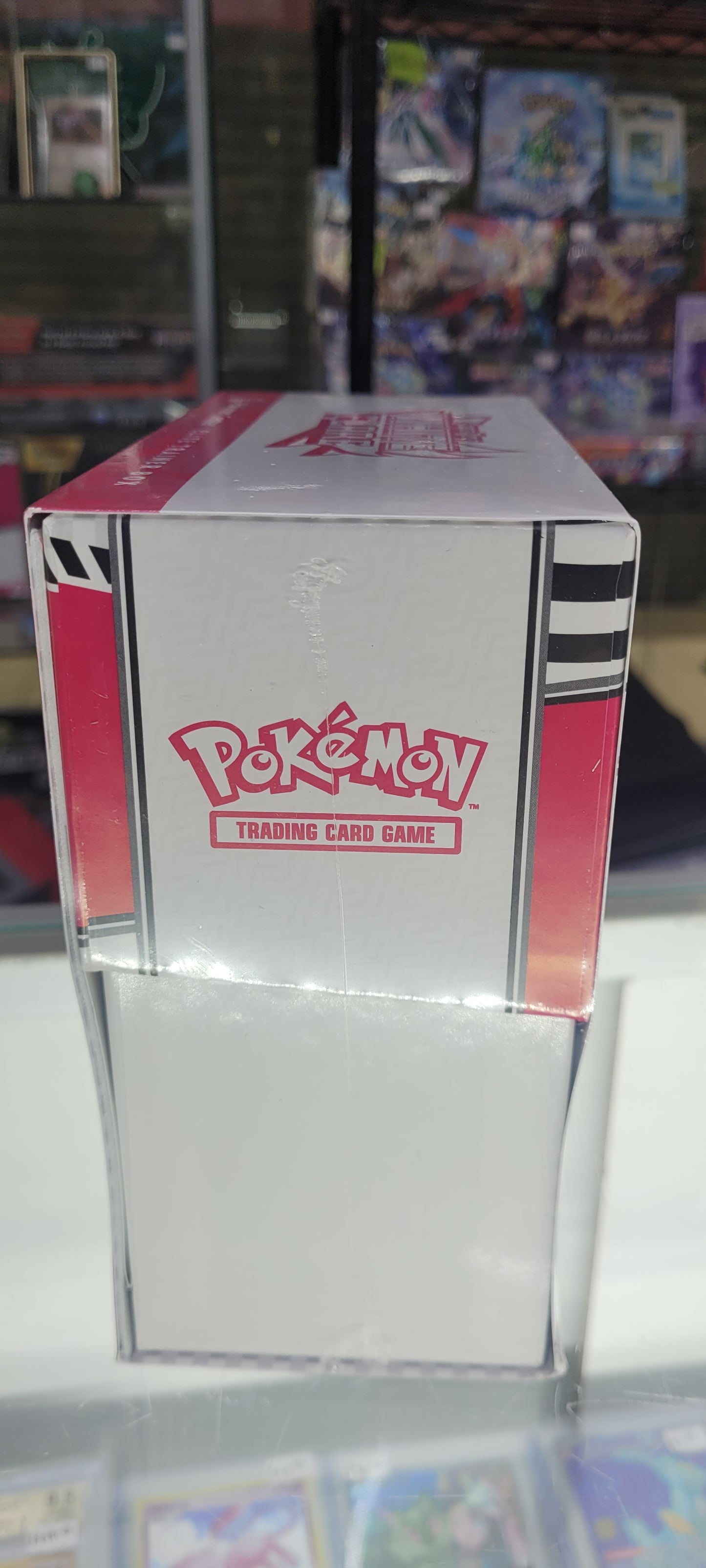 White Flare etb Pokemo Center